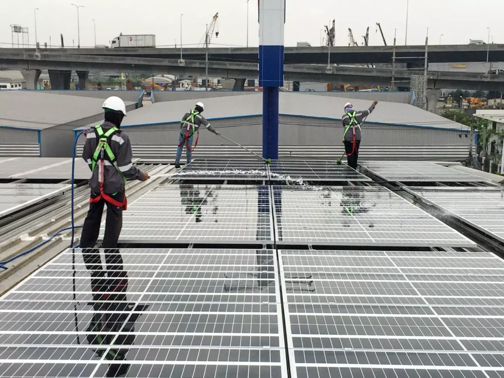 ล้างแผงโซล่าเซลล์